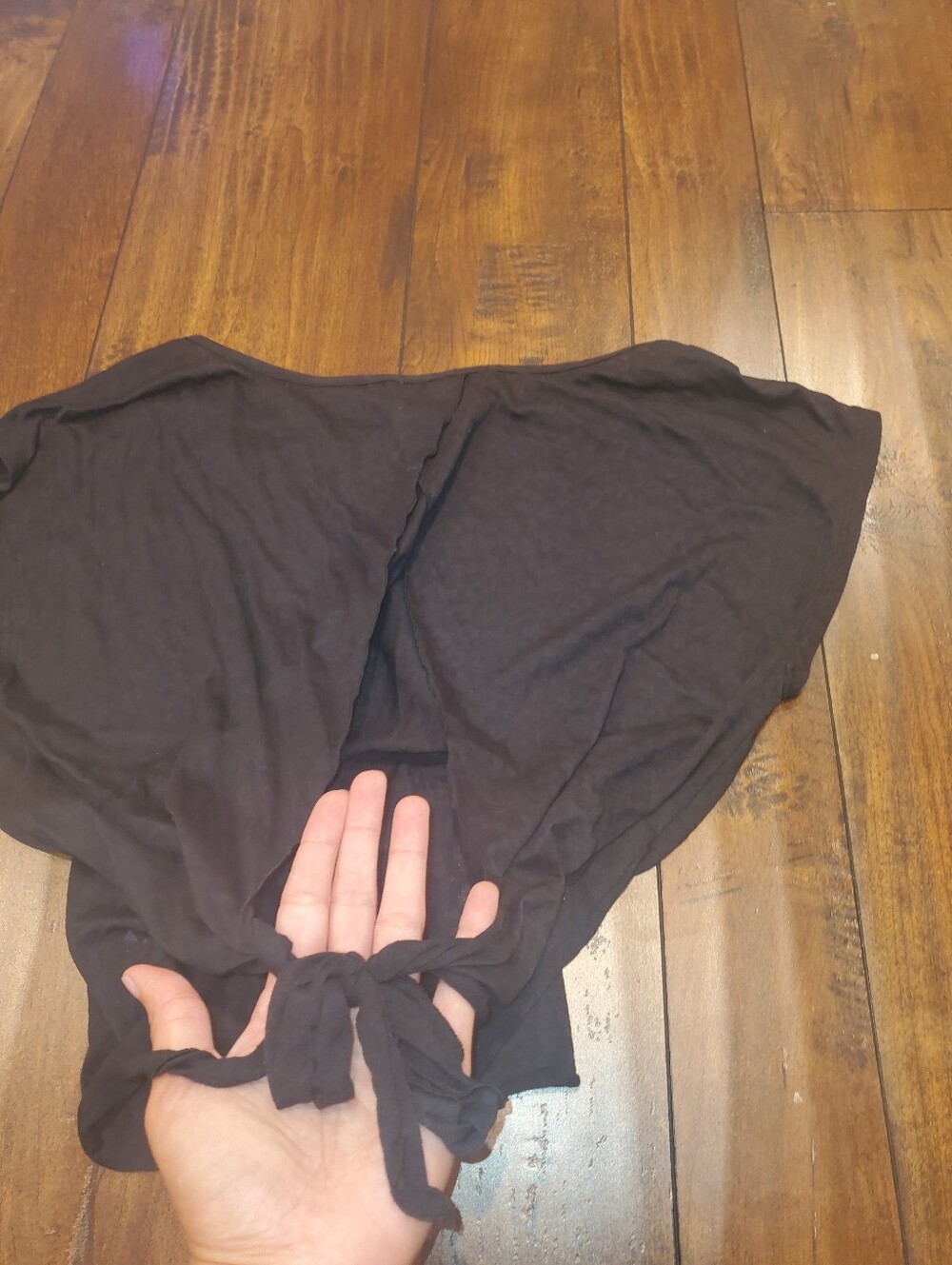 Guess Black Cropped Short Sleeve Top - Picture 4 of 14